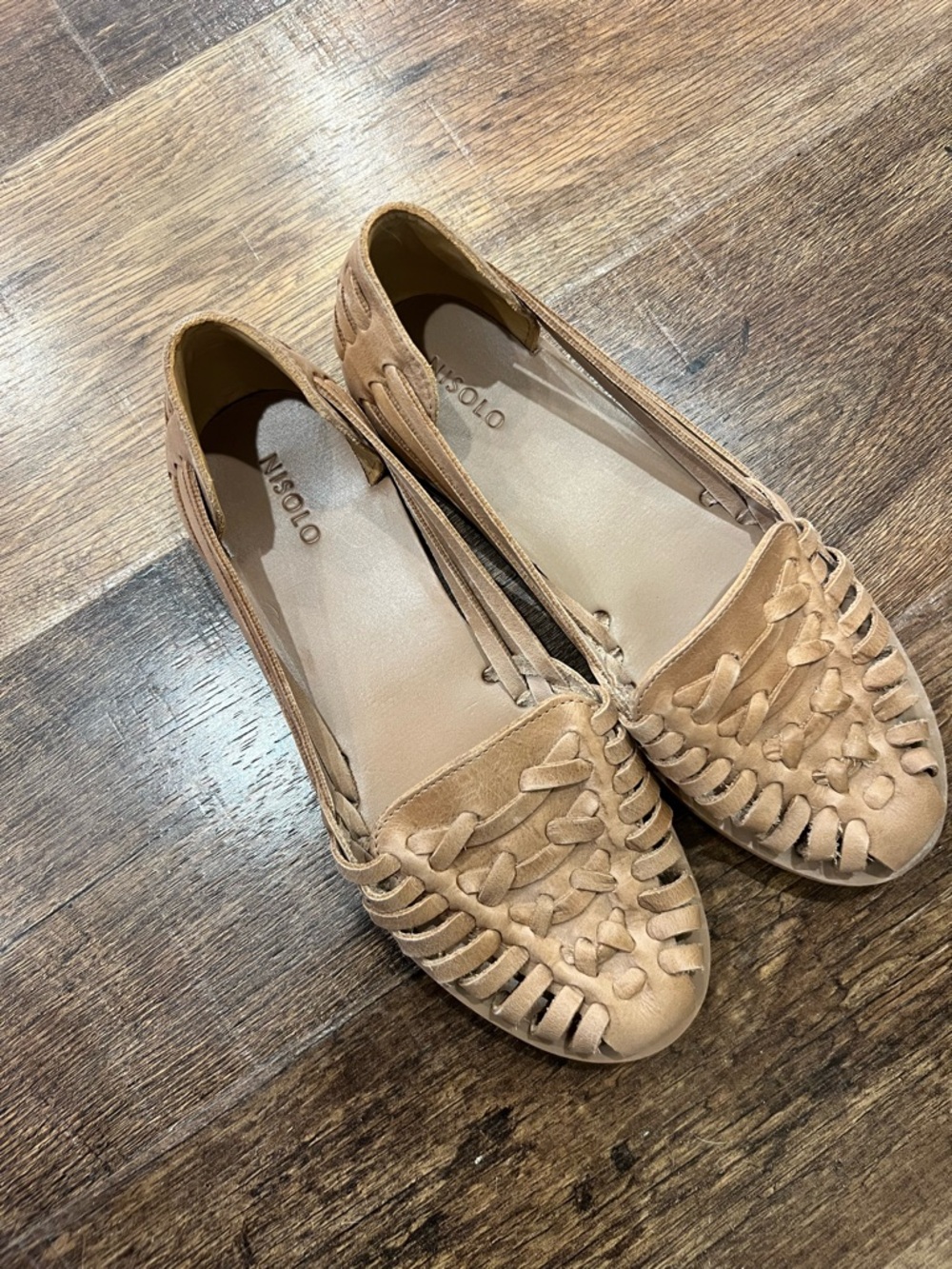Nisolo Huarache Sandals in the almond tan color 6.5 - Picture 2 of 4